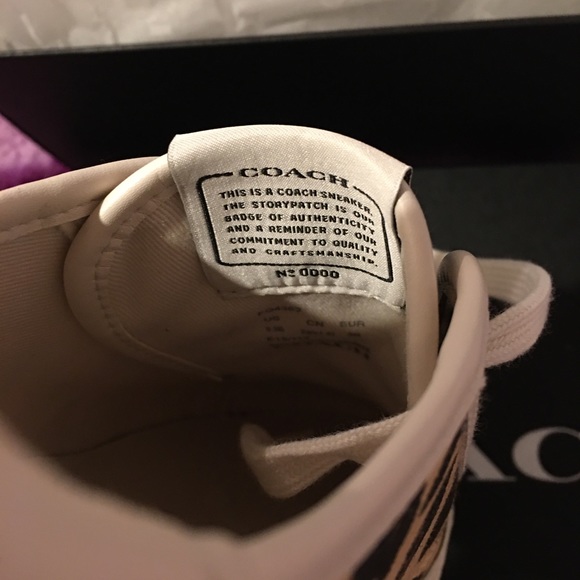 🆕Coach low top leopard print sneaker - Picture 6 of 7